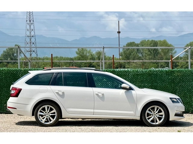 Skoda Octavia 2.0TDi /DSG/FULL LED/DISTRONIC/EURO 6 - автомобили, коли, обяви за нови и употребявани 3