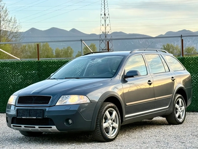 Skoda Octavia 2.0TDi SCOUT - автомобили, коли, обяви за нови и употребявани 2