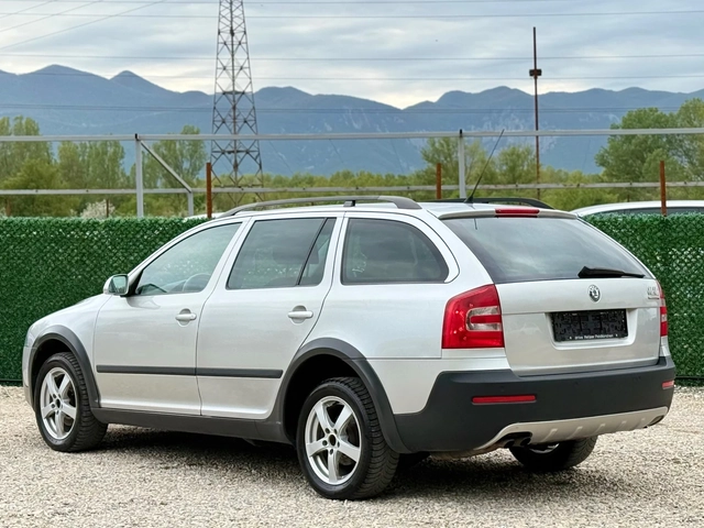 Skoda Octavia 2.0TDi SCOUT - автомобили, коли, обяви за нови и употребявани 6