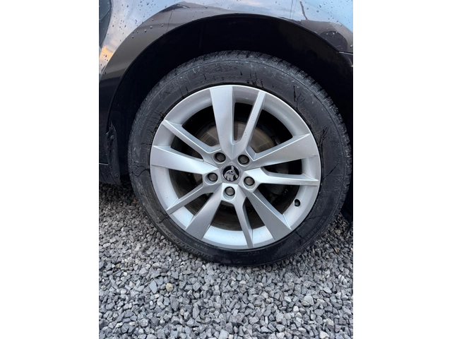 Skoda Octavia DSG Virtual Avtomatik Navi - автомобили, коли, обяви за нови и употребявани 14