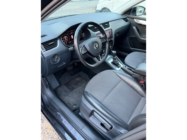 Skoda Octavia DSG Virtual Avtomatik Navi - автомобили, коли, обяви за нови и употребявани 8