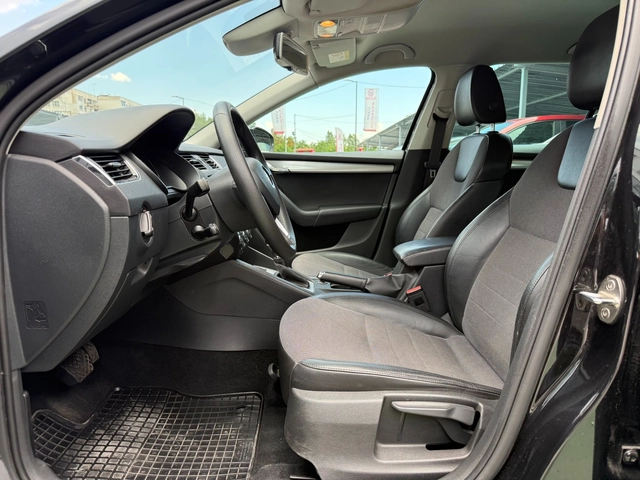Skoda Octavia 4X4 - автомобили, коли, обяви за нови и употребявани 6