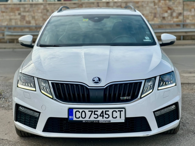 Skoda Octavia 2.0 TDI ! VRS ! - автомобили, коли, обяви за нови и употребявани 1