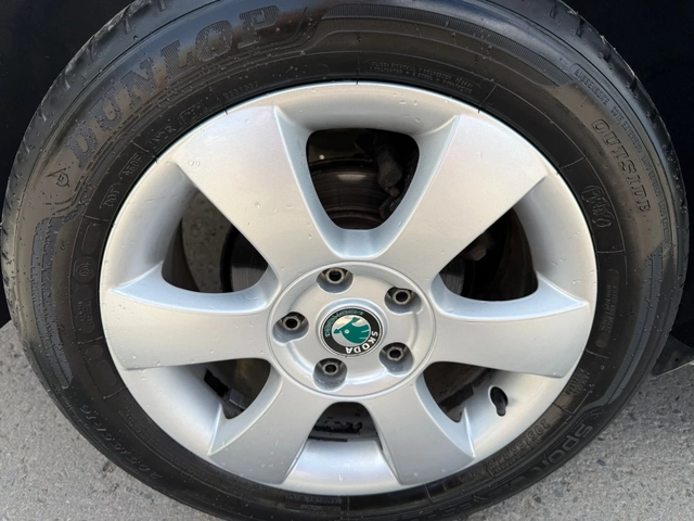 Skoda Octavia 2, 000TDI/DSG/EURO6 - автомобили, коли, обяви за нови и употребявани 12