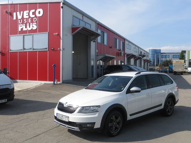 Skoda Octavia SCOUT 4x4 - автомобили, коли, обяви за нови и употребявани 0