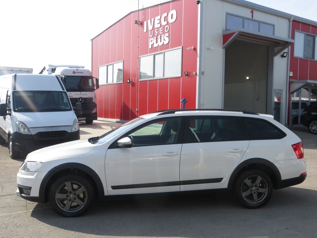 Skoda Octavia SCOUT 4x4 - автомобили, коли, обяви за нови и употребявани 1