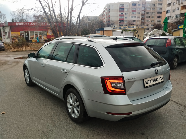 Skoda Octavia - автомобили, коли, обяви за нови и употребявани 5