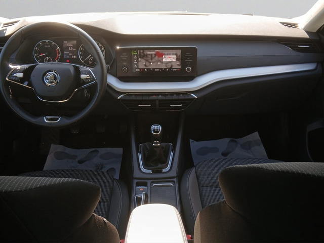 Skoda OCTAVIA Ambition - автомобили, коли, обяви за нови и употребявани 14