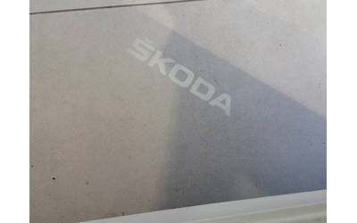 Skoda OCTAVIA Ambition - автомобили, коли, обяви за нови и употребявани 19