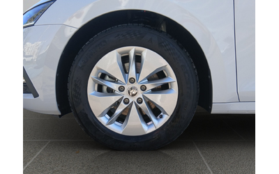 Skoda OCTAVIA Ambition - автомобили, коли, обяви за нови и употребявани 20