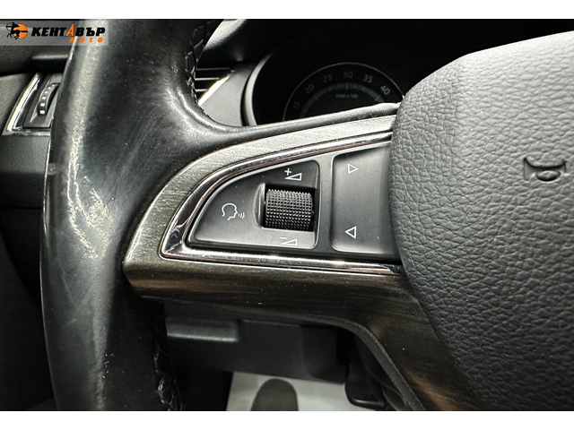 Skoda Octavia Scout Scaut 2.0d 184 к.с./4x4/ГАРАНЦИЯ - автомобили, коли, обяви за нови и употребявани 15