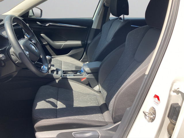 Skoda OCTAVIA STYLE 1.5 TSI 150 HP MT6 - автомобили, коли, обяви за нови и употребявани 9