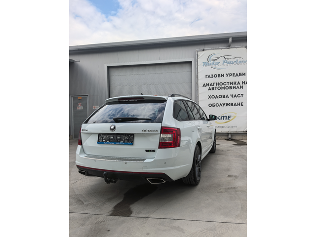 Skoda Octavia VRS - автомобили, коли, обяви за нови и употребявани 10