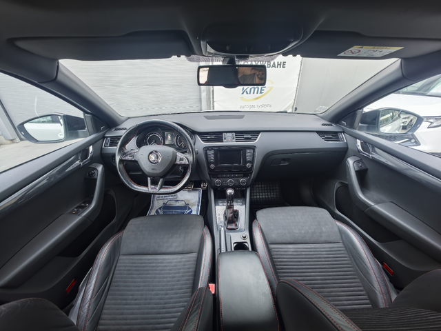Skoda Octavia VRS - автомобили, коли, обяви за нови и употребявани 3