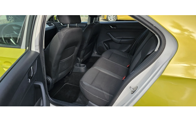 Skoda Rapid 1.6 Готова за такси - автомобили, коли, обяви за нови и употребявани 12