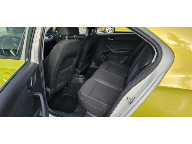 Skoda Rapid 1.6 Готова за такси - автомобили, коли, обяви за нови и употребявани 12