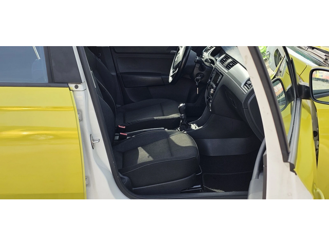 Skoda Rapid 1.6 Готова за такси - автомобили, коли, обяви за нови и употребявани 9