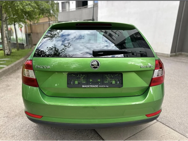 Skoda Rapid 1.4D / AUTOMATIC - автомобили, коли, обяви за нови и употребявани 4