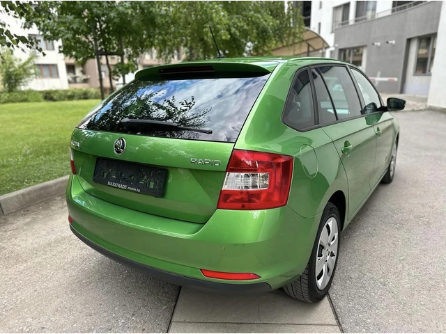 Skoda Rapid 1.4D / AUTOMATIC - автомобили, коли, обяви за нови и употребявани 5