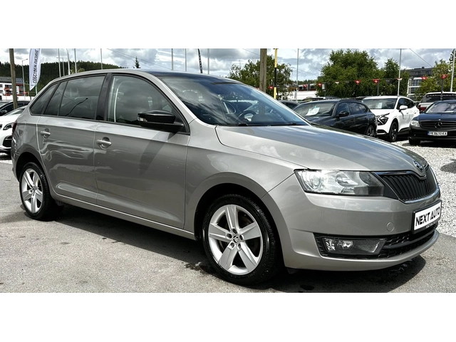 Skoda Rapid 1.2i 110HP PANO CARPLAY LANE ASSIST - автомобили, коли, обяви за нови и употребявани 2