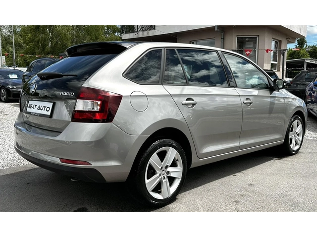 Skoda Rapid 1.2i 110HP PANO CARPLAY LANE ASSIST - автомобили, коли, обяви за нови и употребявани 4