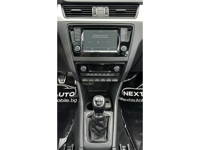 Skoda Rapid 1.2i 110HP PANO CARPLAY LANE ASSIST - автомобили, коли, обяви за нови и употребявани 8