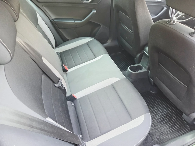 Skoda Rapid 1, 400TDI EURO6 - автомобили, коли, обяви за нови и употребявани 9