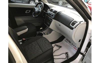 Skoda Roomster * SCOUT * 80 k.c. * Лизинг * - автомобили, коли, обяви за нови и употребявани 6