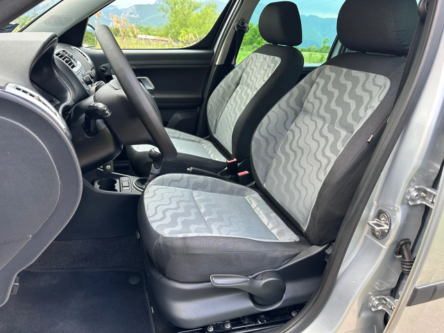 Skoda Roomster 1.2 БЕНЗИН-ГАЗ - автомобили, коли, обяви за нови и употребявани 13