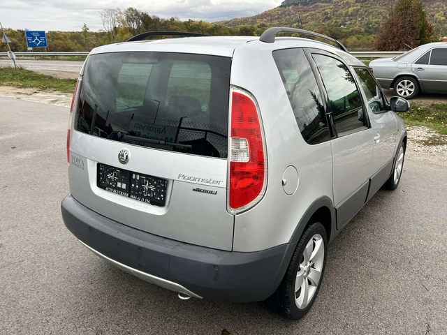 Skoda Roomster SСOUT 1.4I 86кс EURO 4 КЛИМАТРОНИК - автомобили, коли, обяви за нови и употребявани 3