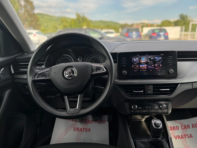 Skoda Scala 1.0 - автомобили, коли, обяви за нови и употребявани 6