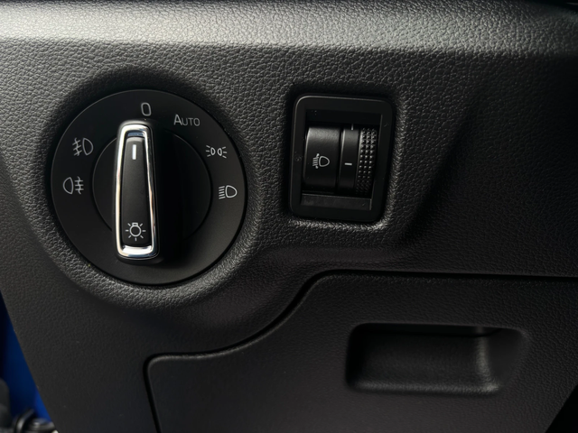 Skoda Scala 1.0 - автомобили, коли, обяви за нови и употребявани 7