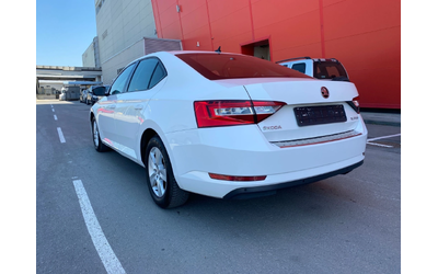 Skoda Superb KATO HOBA - автомобили, коли, обяви за нови и употребявани 6