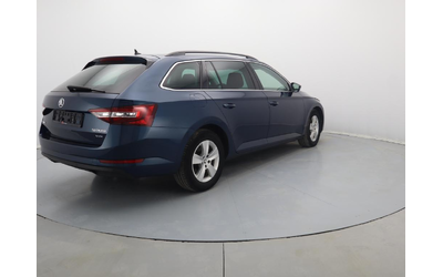 Skoda Superb - автомобили, коли, обяви за нови и употребявани 15