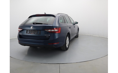 Skoda Superb - автомобили, коли, обяви за нови и употребявани 17