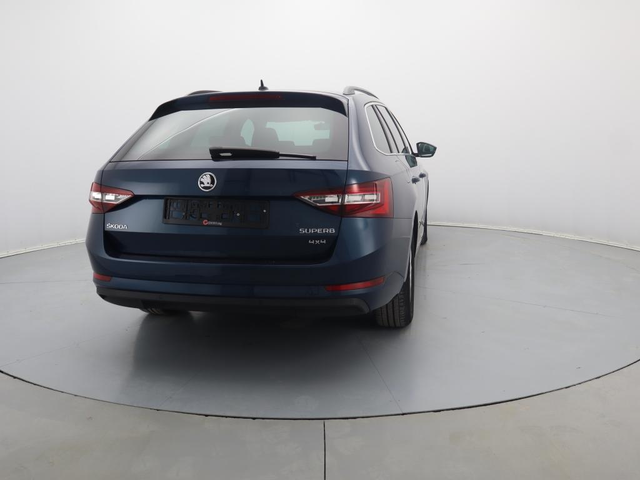Skoda Superb - автомобили, коли, обяви за нови и употребявани 18
