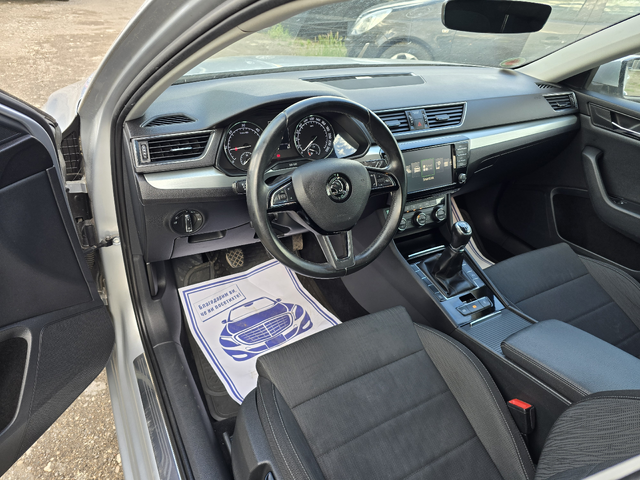 Skoda Superb 2.0 TDI (150 кс) - автомобили, коли, обяви за нови и употребявани 9