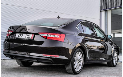 skoda-superb-2-0-tdi-dsg - 2