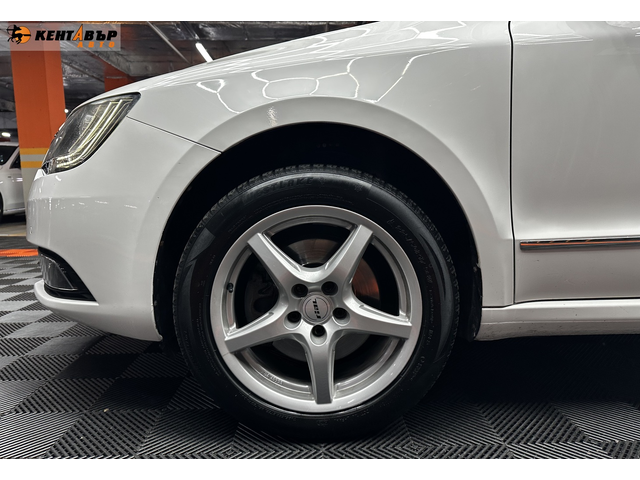 Skoda Superb 2.0i 200 к.с./ГАРАНЦИЯ - автомобили, коли, обяви за нови и употребявани 6