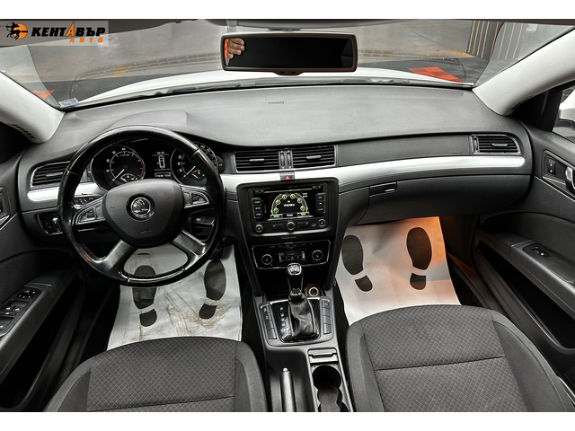 Skoda Superb 2.0i 200 к.с./ГАРАНЦИЯ - автомобили, коли, обяви за нови и употребявани 9