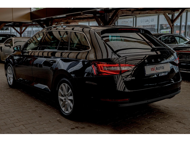 Skoda Superb 2.0TDI/4X4/AirCare/Подгрев/Дистроник/Ambition - автомобили, коли, обяви за нови и употребявани 4