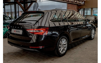 skoda-superb-2-0tdi-4x4-aircare-podgrev-distronik-ambition - 5