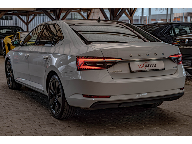 Skoda superb 2.0TDI/DSG/4X4/Virtual/Ambient/Камера/Memory/ - автомобили, коли, обяви за нови и употребявани 4