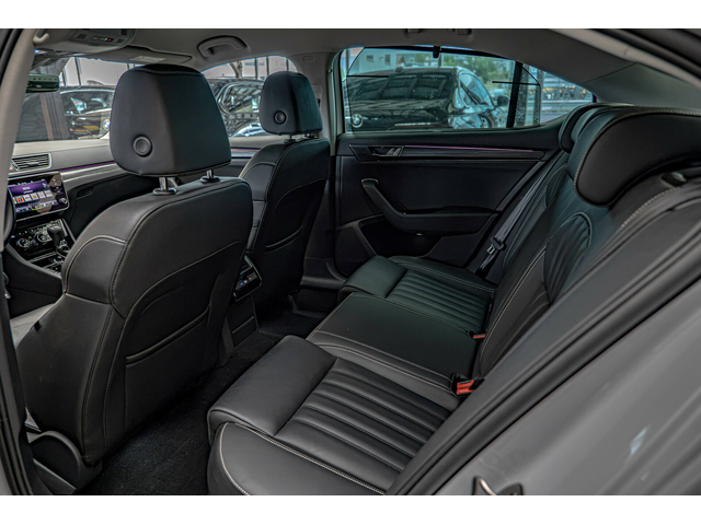 Skoda superb 2.0TDI/DSG/4X4/Virtual/Ambient/Камера/Memory/ - автомобили, коли, обяви за нови и употребявани 7