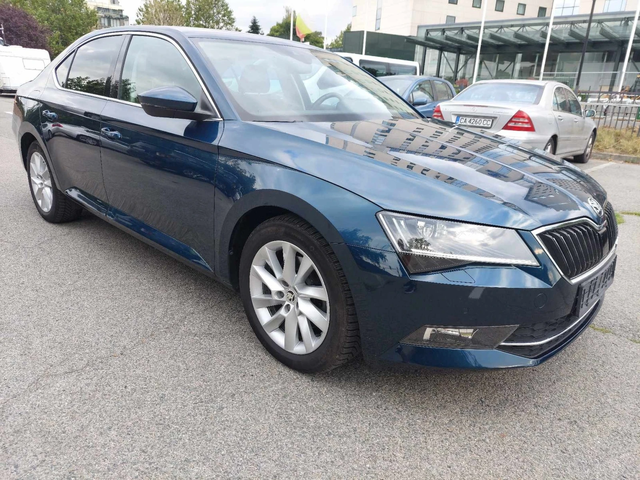 Skoda Superb 2, 0D УНИКАЛЕН!!!! - автомобили, коли, обяви за нови и употребявани 4
