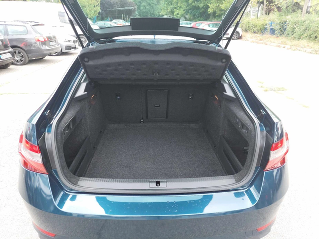 Skoda Superb 2, 0D УНИКАЛЕН!!!! - автомобили, коли, обяви за нови и употребявани 5