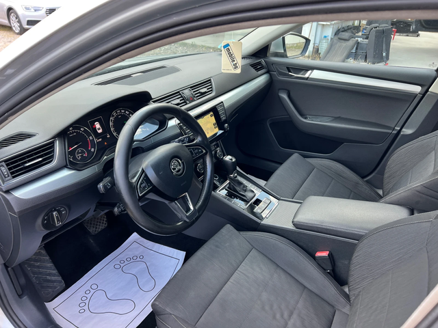 Skoda Superb 2.0 TDI-150к.с./Парктроник/Нави/Ел. Багажник/Euro6 - автомобили, коли, обяви за нови и употребявани 9