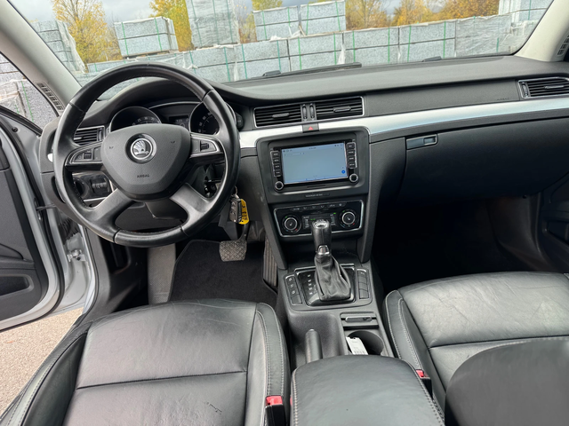 Skoda Superb 2.0TDI-DSG-NAVI-кожа - автомобили, коли, обяви за нови и употребявани 14