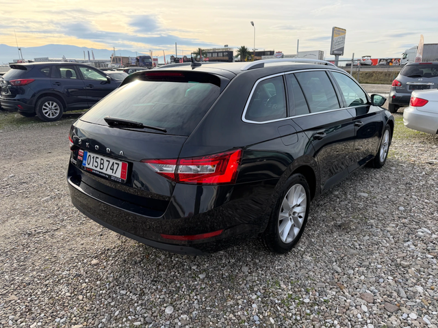 Skoda Superb 2.0 TDI -6 БРОЯ - автомобили, коли, обяви за нови и употребявани 4
