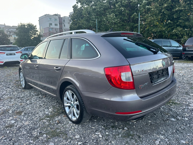 Skoda Superb 2.0TDI 140kc 4X4 AUTOMAT - автомобили, коли, обяви за нови и употребявани 4